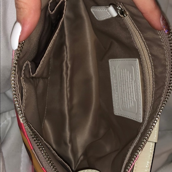 New Coach purse with wallet and longer strap - Picture 8 of 8